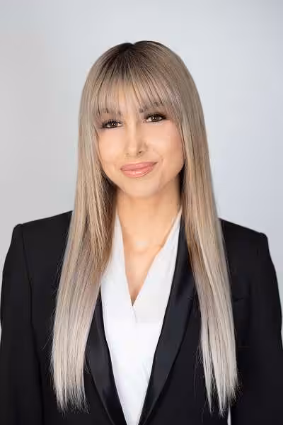 Lora Odracci — courtier immobilier, Endurance, Montreal